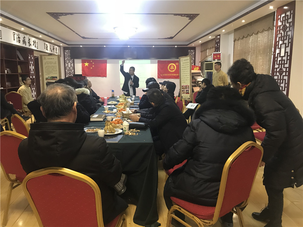 张登本教授莅临指导 (1)